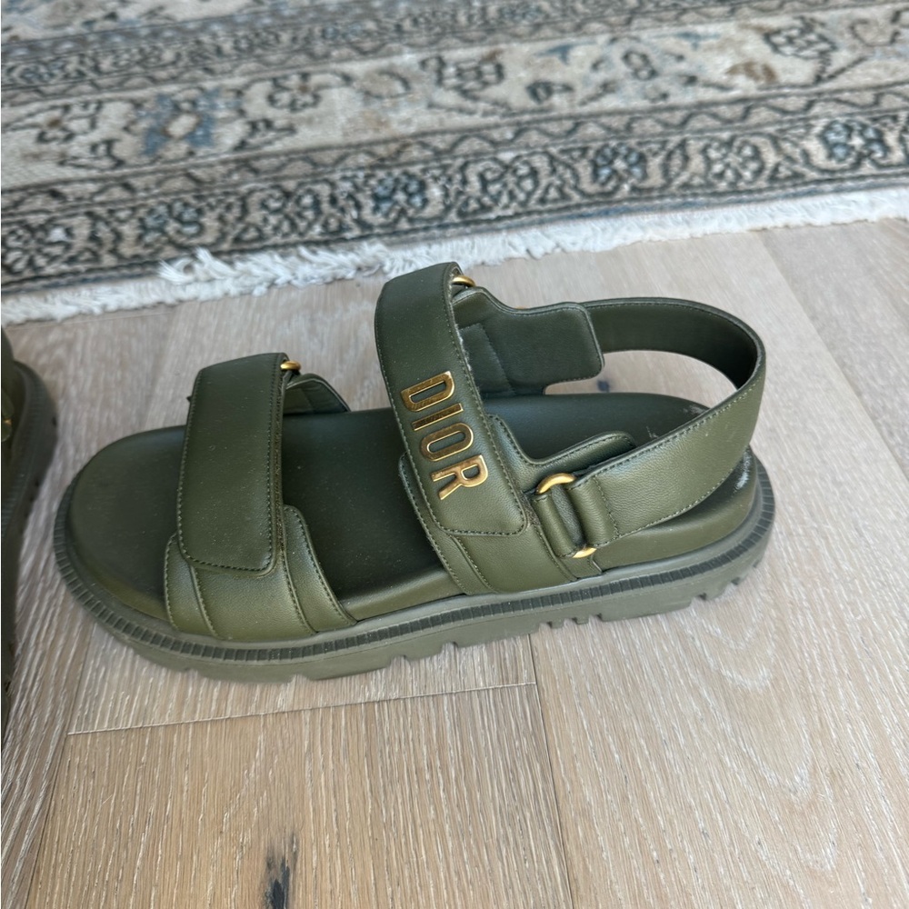 Dior •Dioract Sandal• size 36.5
Olive Green Lambskin
